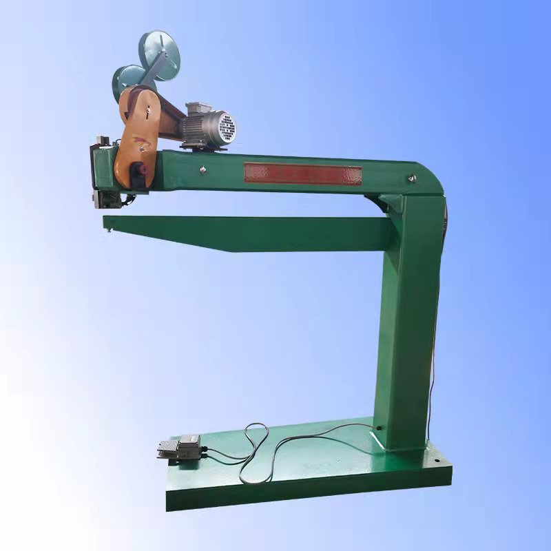 深圳紙箱機(jī)械：?jiǎn)嗡欧_踏打釘機(jī)，高速釘箱機(jī)，免費(fèi)培訓(xùn)包教會(huì)