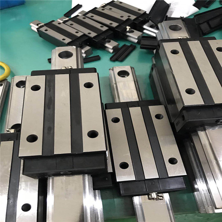 石材機(jī)械直線導(dǎo)軌三環(huán)滑塊TRH15 20 25 四方法蘭滑塊數(shù)控機(jī)床導(dǎo)軌