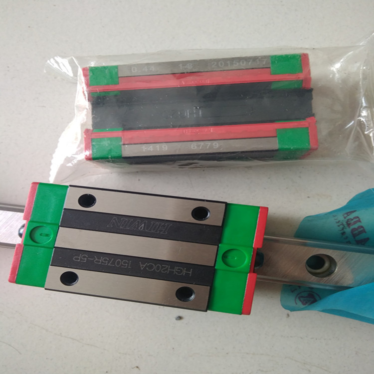 臺(tái)灣HGW25CA直線導(dǎo)軌滑塊魔球機(jī)滑塊注塑機(jī)導(dǎo)軌光伏導(dǎo)軌龍門導(dǎo)軌