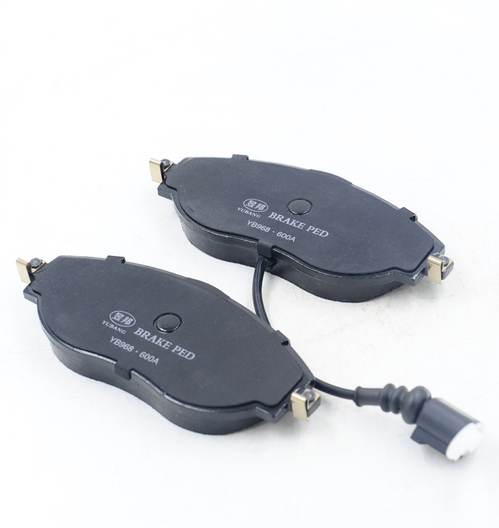 廠家供應(yīng)適用于斯柯達(dá)西雅特大眾CC前D1633高碳陶瓷剎車片