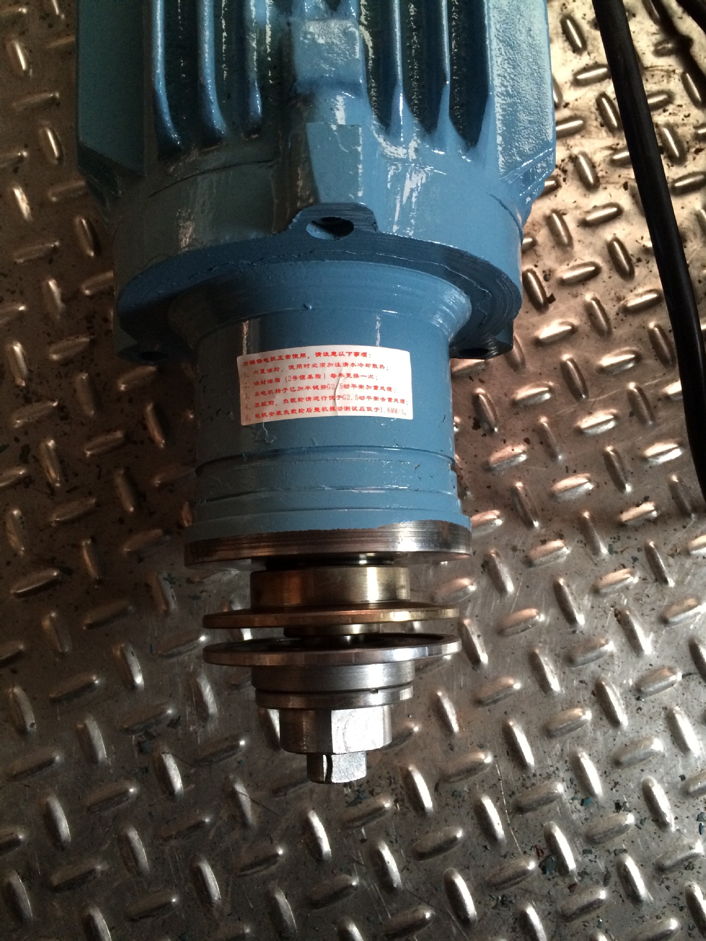 供應(yīng)華順電機(jī)YKM90S2-1.5KW磨頭豬嘴電機(jī)