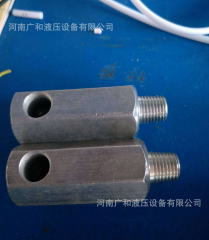 液壓站液壓系統(tǒng)高壓液壓壓力表90度接頭ZG1/4