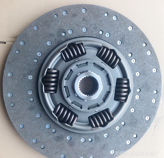 廠家供應(yīng)卡車離合器 1861 410 046離合器片壓盤多規(guī)格可定制