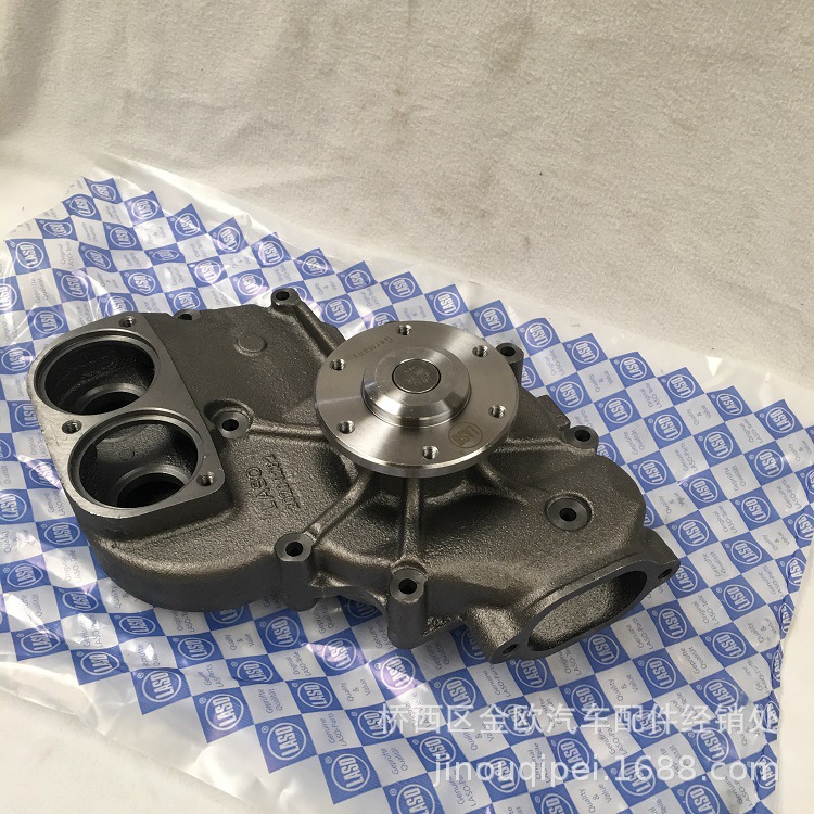 適用于奔馳 OM460LA水泵 克拉斯850青貯機(jī)水泵