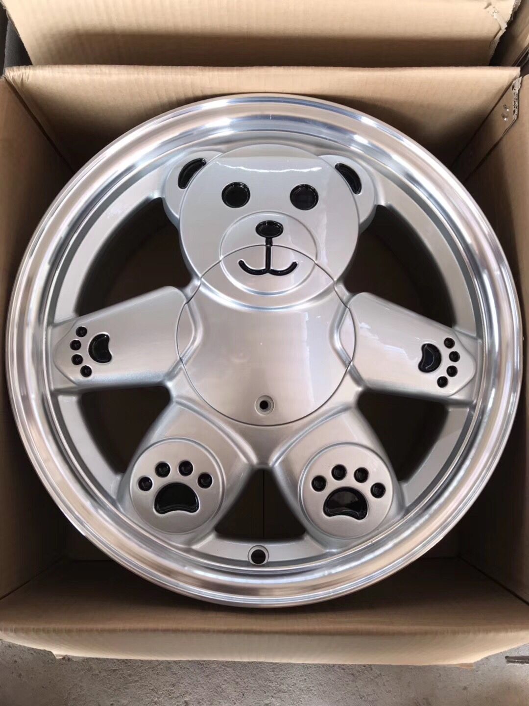 艾威銳速改裝款鋁合金輪轂小熊造型適配所有車型