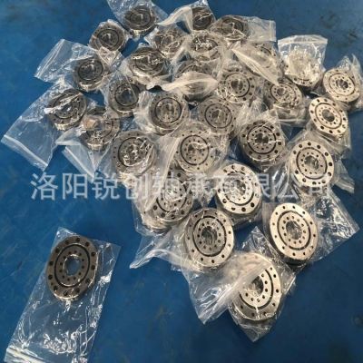 RU52交叉滾子軸承 P4級機器人軸承CRBF2512AT