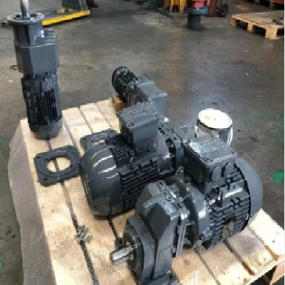 維修弗蘭德齒輪箱保養(yǎng)西門(mén)子減速機(jī)生產(chǎn)住友減速電機(jī)