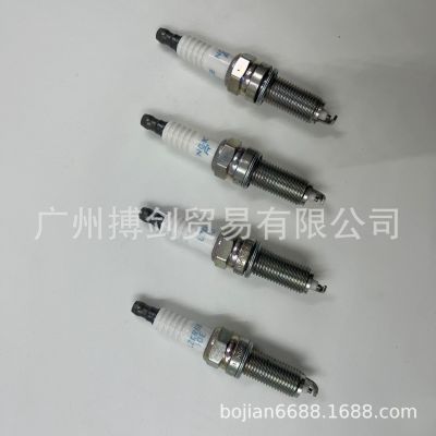 熱銷適用于現(xiàn)代NGK 悅動 瑞納 火花塞LZKR6B-10E 18855-10060