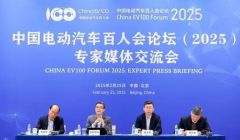 歐陽明高：汽車行業(yè)將從企業(yè)競爭轉(zhuǎn)向模式競爭