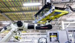 新長(zhǎng)安鍛造汽車強(qiáng)國(guó)引擎：深藍(lán)以新質(zhì)生產(chǎn)力破壁全球市場(chǎng)