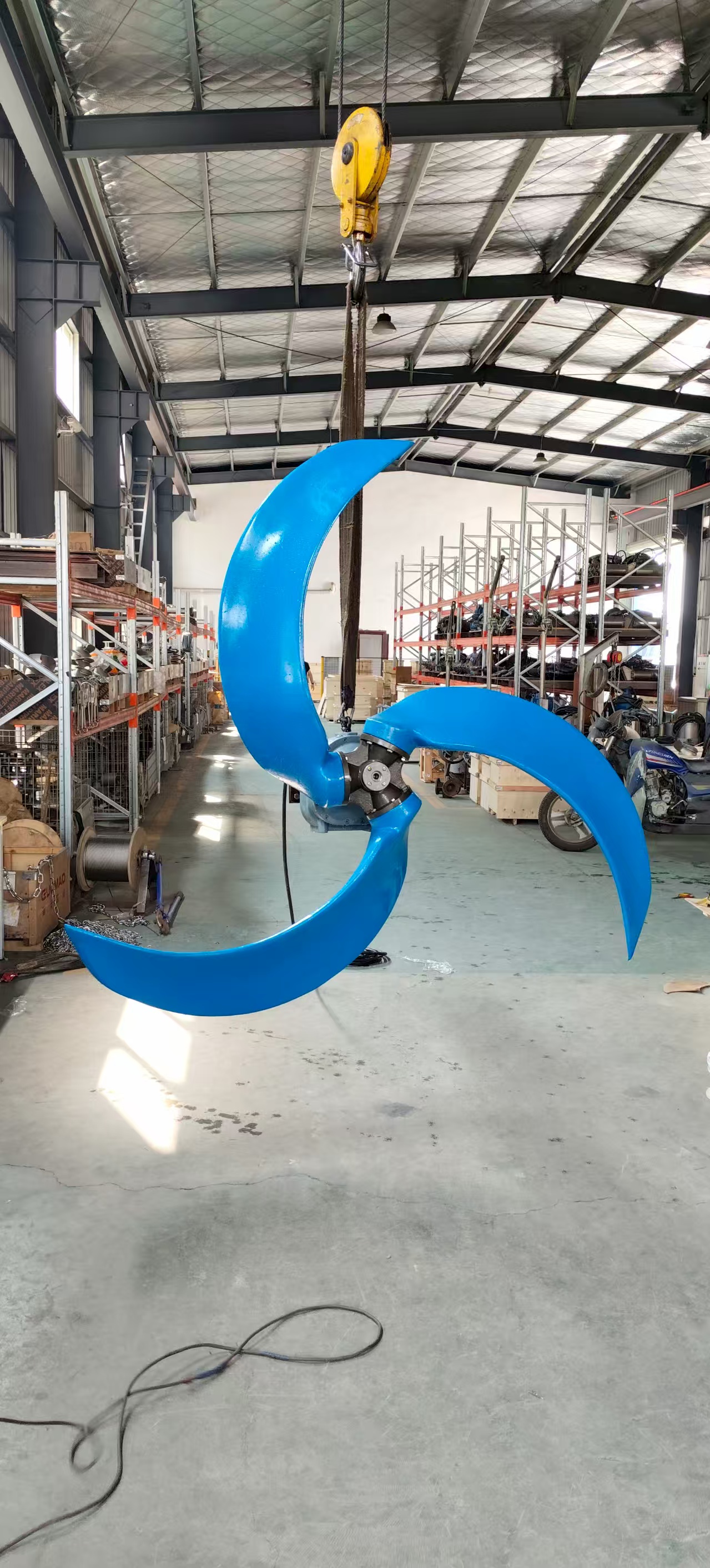 三葉片式低速推流器2500mm (1)